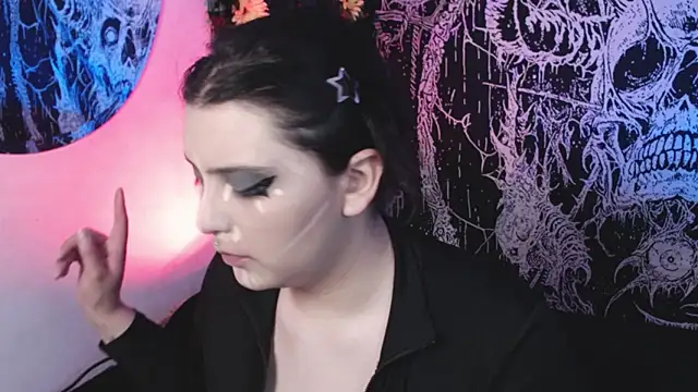 mikaskullcs online show from 03/15/26, 09:32