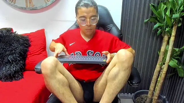 Andrew Taylor09 online show from 03/23/25, 03:43