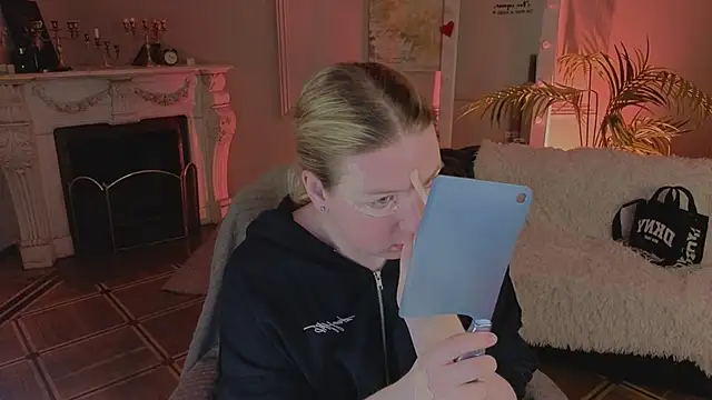 Jes Solar online show from 03/05/26, 10:39