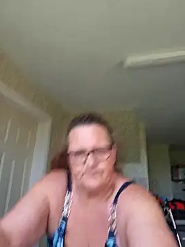 MissQueenBeex online show from 05/02/26, 01:38