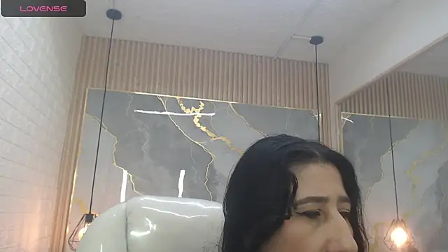 nei girl online show from 09/20/25, 11:33