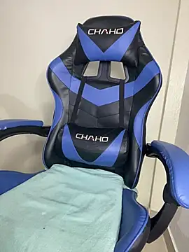 Snapshot of taimara_1 chatting on 01/18/26, 04:00 taimara 1 online show from 01/18/26, 04:00