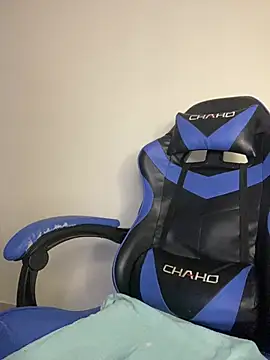 Snapshot of taimara_1 chatting on 02/19/26, 08:05 taimara 1 online show from 02/19/26, 08:05