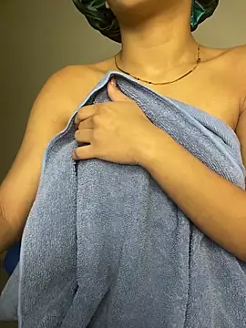 Snapshot of taimara_1 chatting on 02/28/26, 02:07 taimara 1 online show from 02/28/26, 02:07