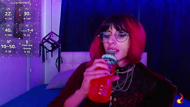 goth minerva online show from 11/10/25, 01:21