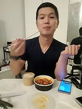 woonee827372 online show from 09/10/25, 03:56