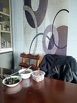 woonee827372 online show from 12/02/25, 04:51