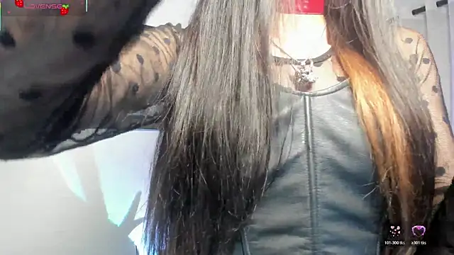 Laila Angels online show from 05/14/26, 02:18