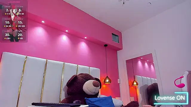 Snapshot of Electtra_Scretch chatting on 10/04/25, 03:37 Electtra Scretch online show from 10/04/25, 03:37