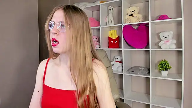 Snapshot of Joann_Shermann chatting on 10/16/25, 01:17 Joann Shermann online show from 10/16/25, 01:17