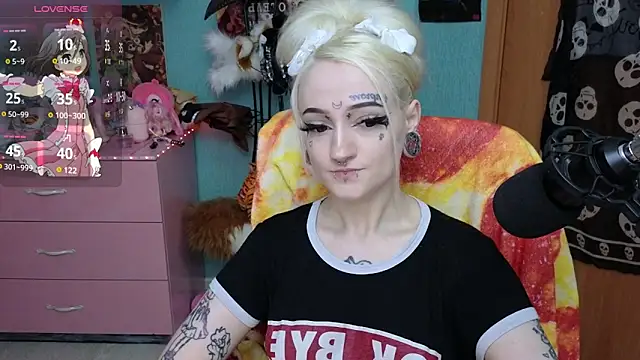 Manuela unicorn online show from 05/25/26, 09:21