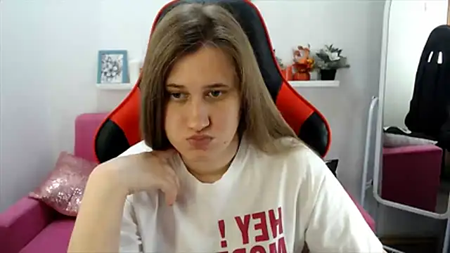 Lucky Lana online show from 07/13/26, 02:47
