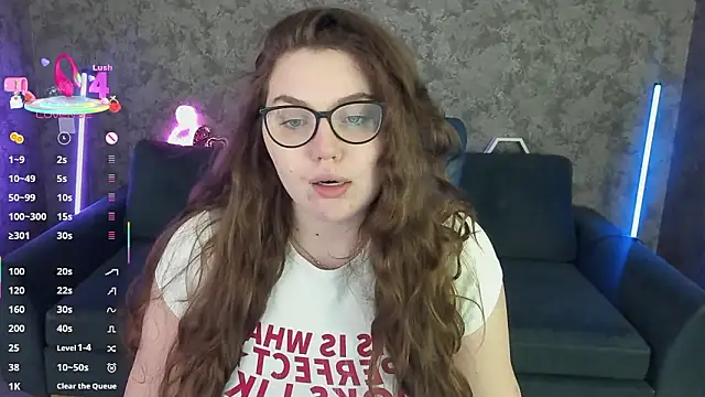 LuxSopphia online show from 02/28/26, 08:59