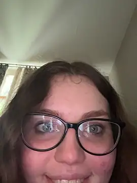 LuxSopphia online show from 05/18/26, 11:16