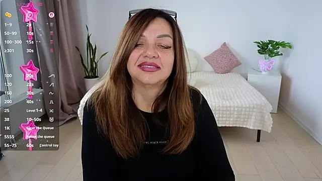 Nika Light online show from 10/14/25, 11:11