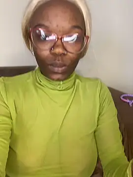 YummyMelanin117 online show from 02/26/26, 02:38