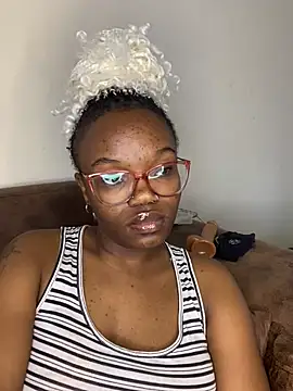 YummyMelanin117 online show from 04/14/26, 01:28