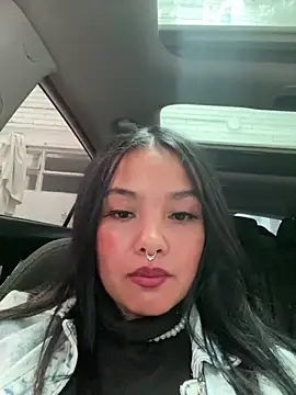 Snapshot of danna_tcw chatting on 03/18/25, 02:37 danna tcw online show from 03/18/25, 02:37