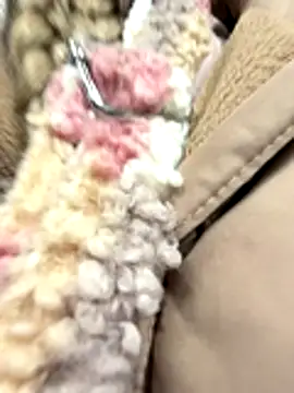 Snapshot of bambi_lu chatting on 12/17/25, 05:41 bambi lu online show from 12/17/25, 05:41