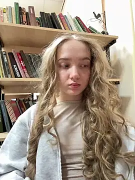 Snapshot of bambi_lu chatting on 02/02/26, 08:07 bambi lu online show from 02/02/26, 08:07