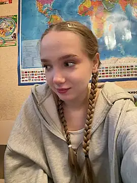 Snapshot of bambi_lu chatting on 04/04/26, 03:31 bambi lu online show from 04/04/26, 03:31