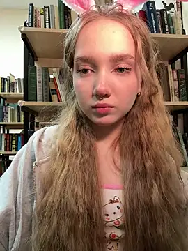 Snapshot of bambi_lu chatting on 04/05/26, 10:29 bambi lu online show from 04/05/26, 10:29