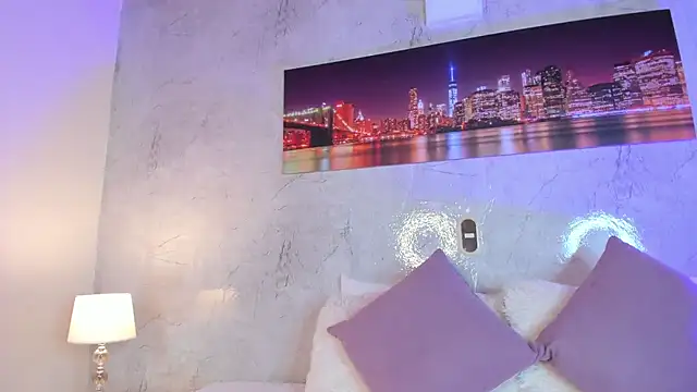 zaraquiinn online show from 12/21/25, 02:24