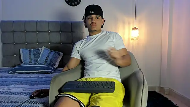 samxx muscle online show from 10/20/25, 02:06