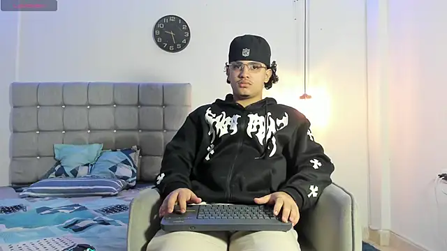 samxx muscle online show from 11/01/25, 02:19