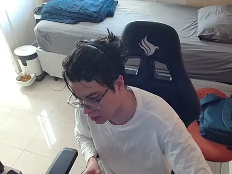 TimiidoSP011 online show from 11/10/25, 08:41