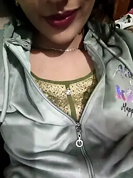 Eshwari Chopra online show from 12/04/25, 04:48