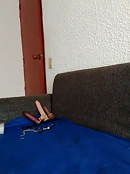 Snapshot of dulcewitch chatting on 10/04/25, 02:15 dulcewitch online show from 10/04/25, 02:15