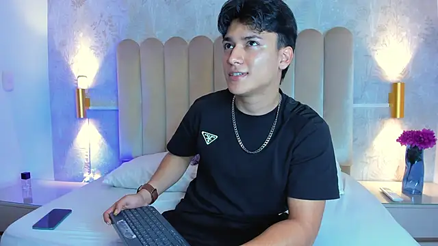 THE LITTLE LIAM online show from 12/05/25, 12:47