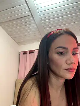 sofia8428 online show from 11/05/25, 12:43