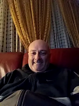 Alexis Bull online show from 10/22/25, 11:04