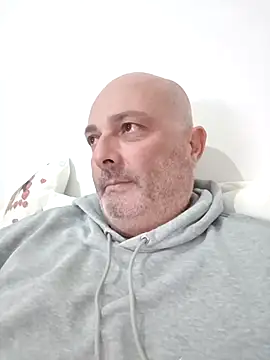 Alexis Bull online show from 11/06/25, 06:09