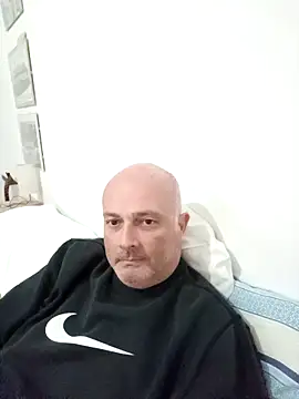 Alexis Bull online show from 11/26/25, 05:58