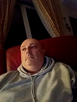 Alexis Bull online show from 03/18/26, 12:03