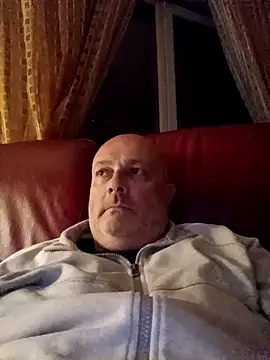 Alexis Bull online show from 04/08/26, 11:16