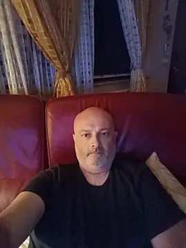 Alexis Bull online show from 06/06/26, 10:25