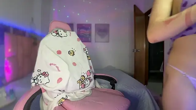 lunesweet online show from 02/10/26, 03:21