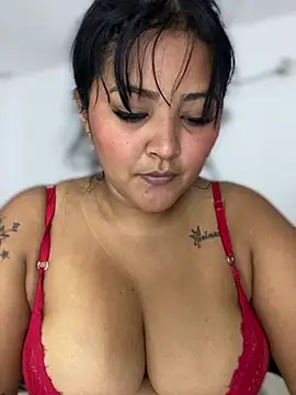 sashaoficial  online show from 02/06/26, 10:13