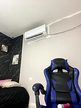 sashaoficial  online show from 03/26/26, 12:17