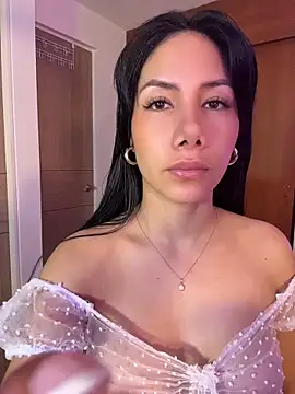 ArianaReynoldss online show from 05/25/26, 09:59