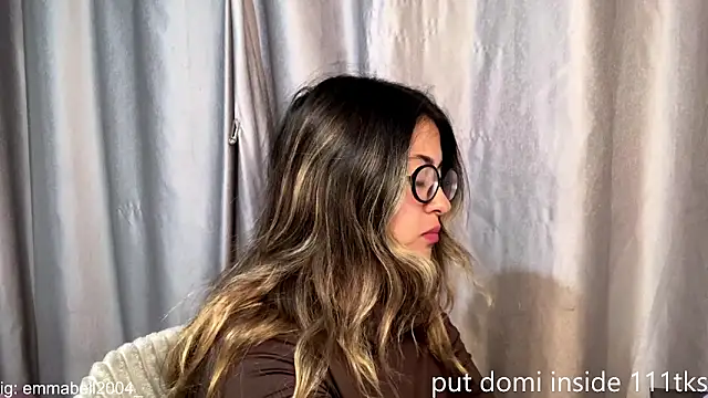 emma  bell  online show from 03/28/26, 02:00