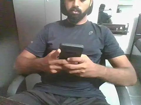 lovelyakash69 online show from 09/10/25, 03:39