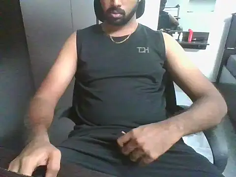 lovelyakash69 online show from 03/17/26, 11:24