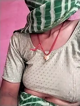 Snapshot of Soniy-Maax chatting on 03/04/26, 07:58 Soniy-Maax online show from 03/04/26, 07:58