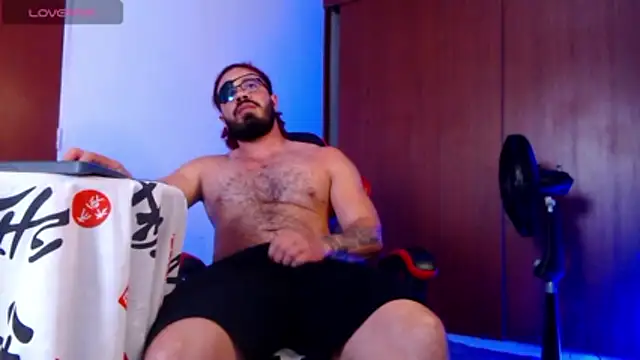 Snapshot of pirata_fitness chatting on 07/01/26, 02:40 pirata fitness online show from 07/01/26, 02:40