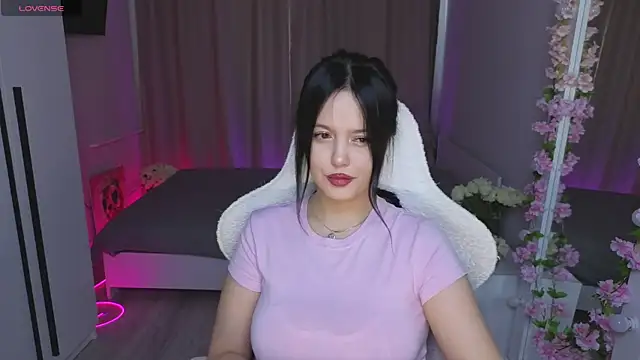 Snapshot of Betty__Davvis chatting on 10/06/25, 01:52 Betty Davvis online show from 10/06/25, 01:52